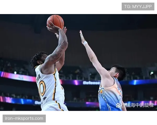 新赛季阵容揭晓,球队全力备战迎战新挑战 新赛季阵容揭晓,球队全力备战迎战新挑战